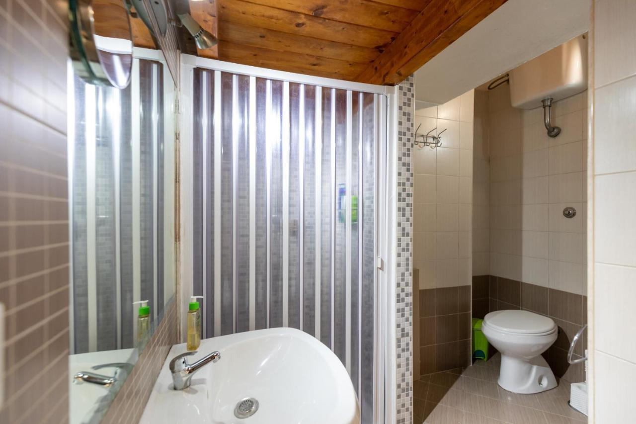 Apartment With Sea View With 2 Lifts Above Montesanto! Neapel Exterior foto