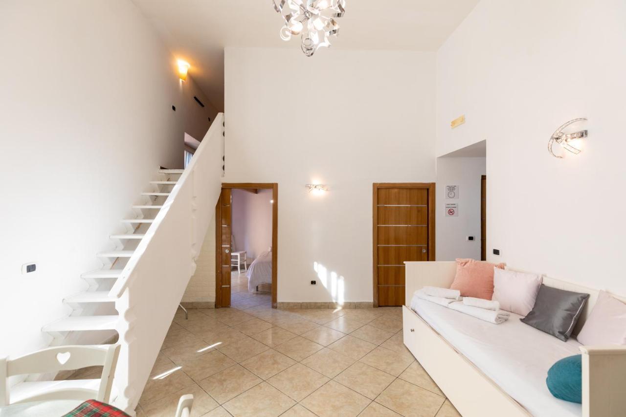 Apartment With Sea View With 2 Lifts Above Montesanto! Neapel Exterior foto