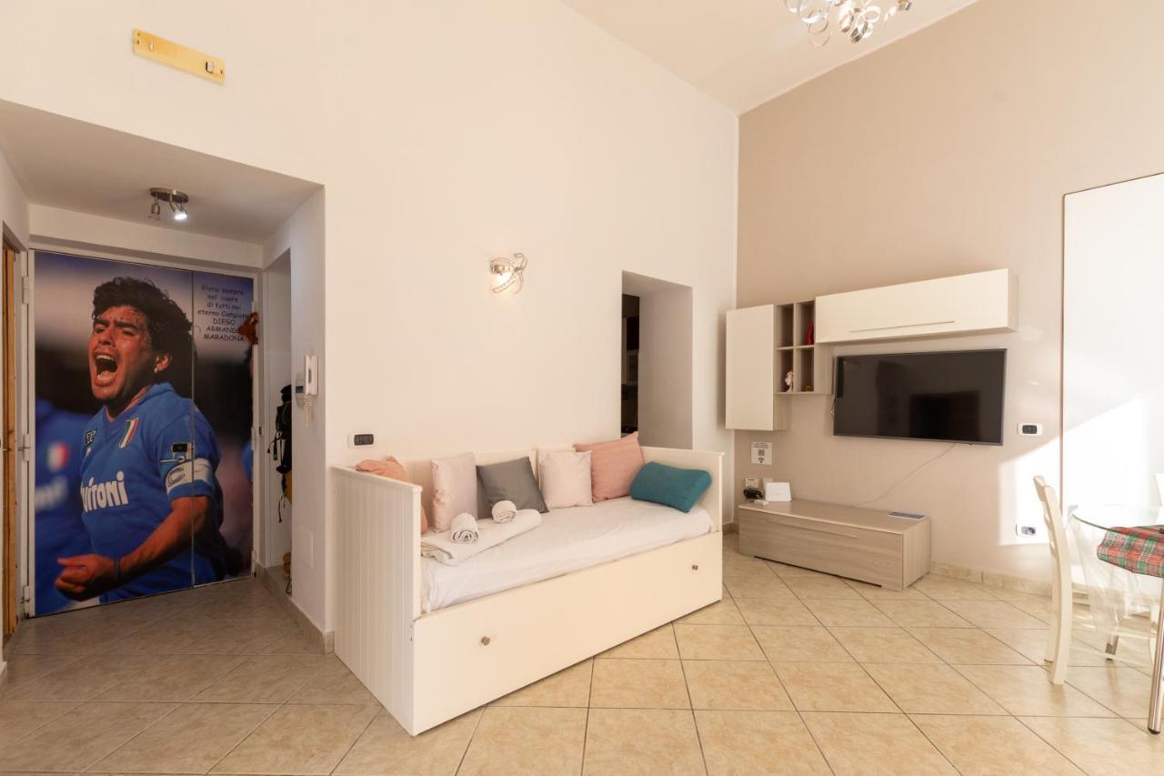 Apartment With Sea View With 2 Lifts Above Montesanto! Neapel Exterior foto