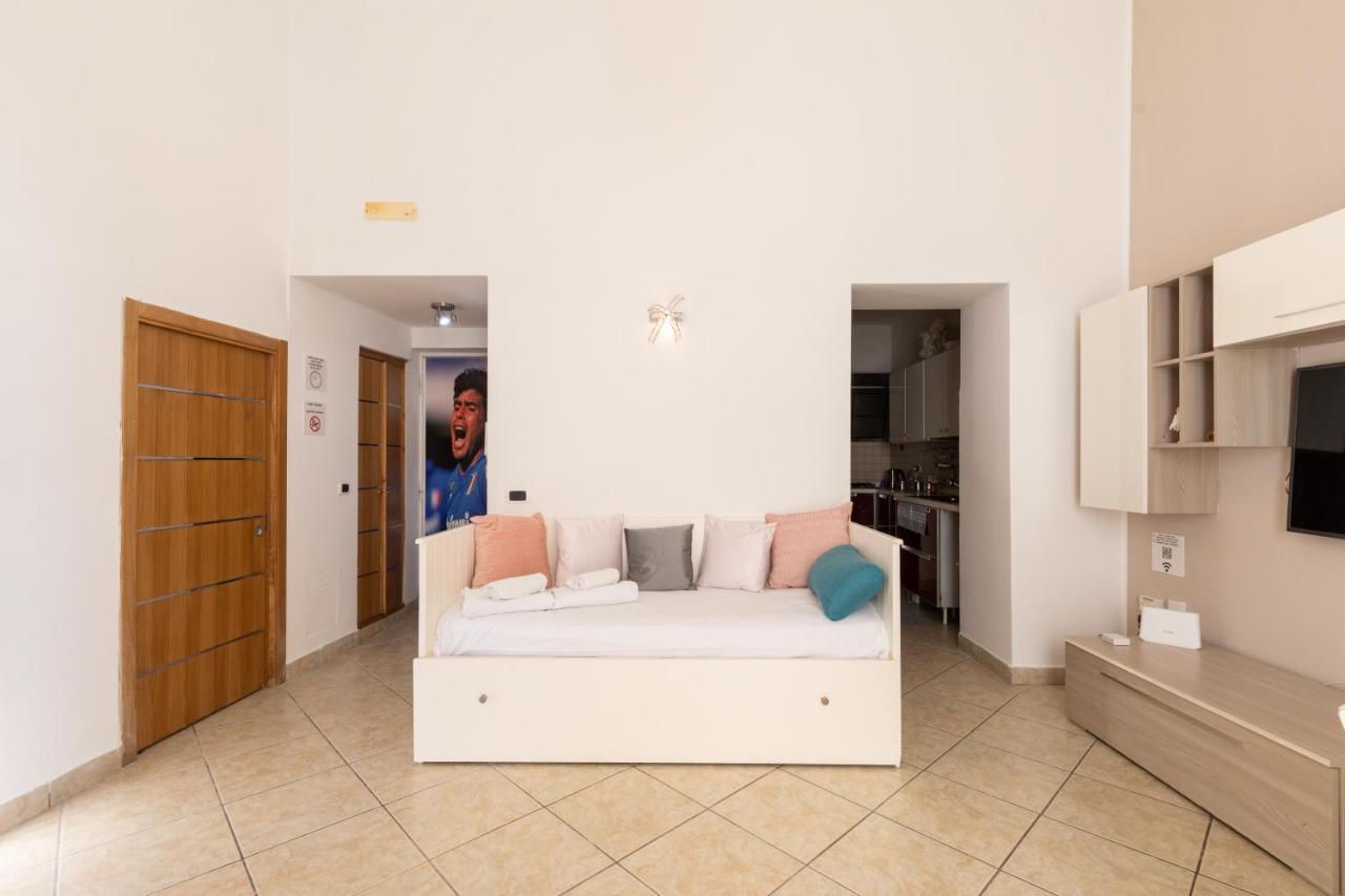 Apartment With Sea View With 2 Lifts Above Montesanto! Neapel Exterior foto